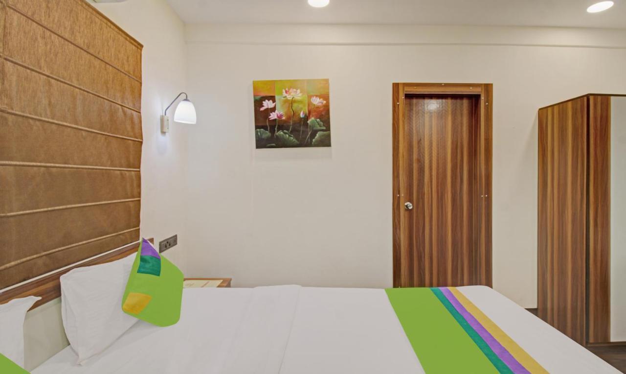 Treebo The Boss Hotel Rāipur Eksteriør billede